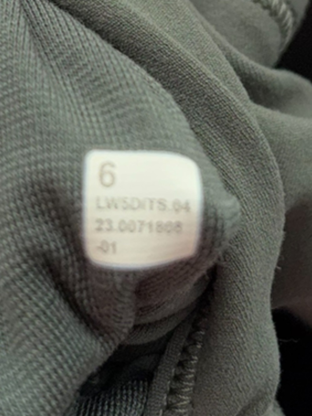 Lululemon Align 28” size 6 Deep Green Leggings - Picture 2 of 2